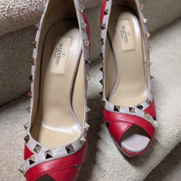 Valentino Garavani studded platform peep-toe pumps - Picture 2 of 7